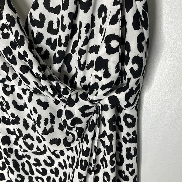 EXPRESS Polyester White and Black Leopard Print Faux Wrap Lined Sleeveless Dress - Picture 2 of 7